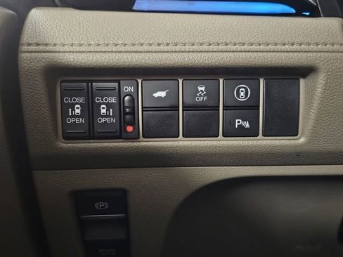 Used 2023 Honda Odyssey Elite image 42