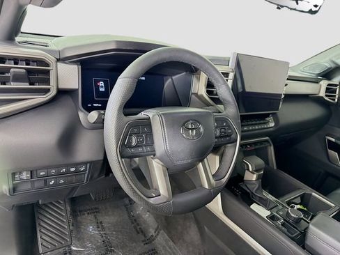 Certified 2025 Toyota Tundra Limited AWD/4WD image 10