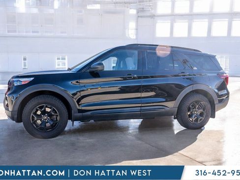 Used 2022 Ford Explorer Timberline image 2