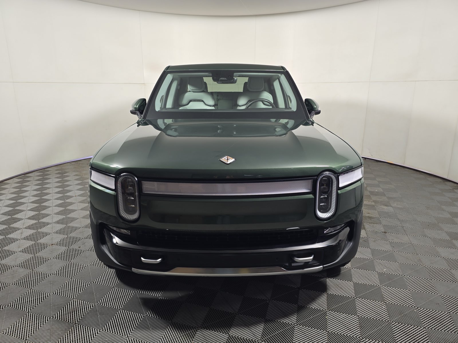 Used 2023 Rivian R1T Adventure Quad AWD/4WD image 8