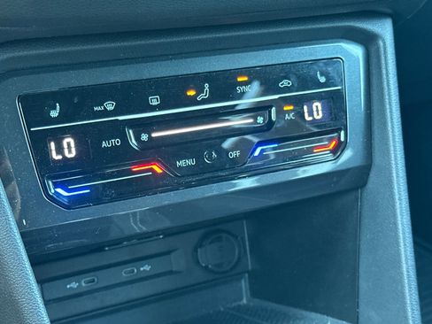 Certified 2024 Volkswagen Tiguan SE R-Line image 20