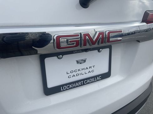 Used 2023 GMC Acadia SLE w/ Driver Convenience Package image 14