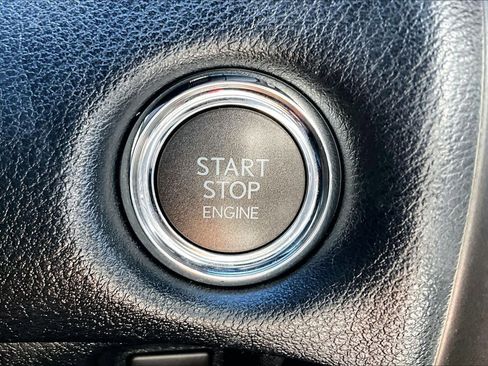 Used 2023 Lexus GX 460 Premium w/ Premium Package image 33