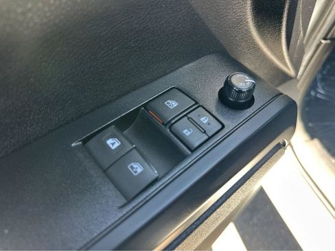 Used 2023 Toyota Tacoma SR RWD image 34
