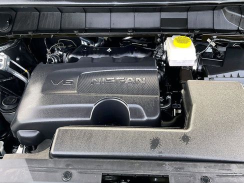 Used 2024 Nissan Pathfinder SL w/ SL Premium Package image 10