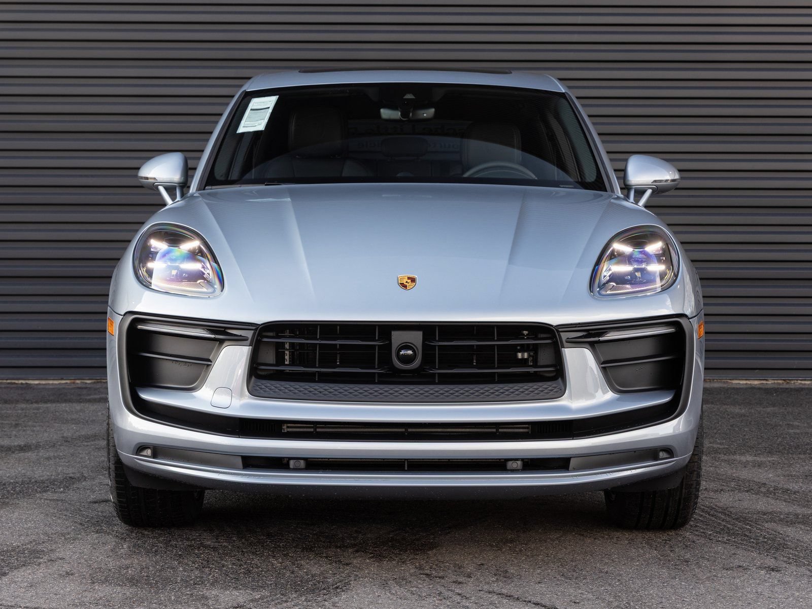 Certified 2026 Porsche Macan AWD/4WD image 7