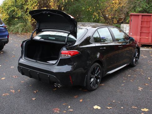 Used 2024 Toyota Corolla SE image 10