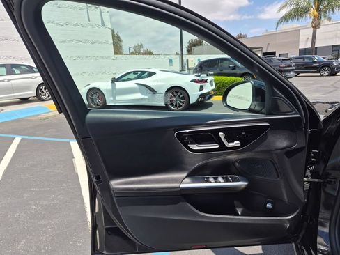 Used 2025 Mercedes-Benz C 300 Sedan image 10