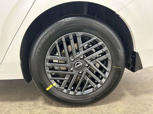 New 2026 Nissan Sentra SV FWD image 7
