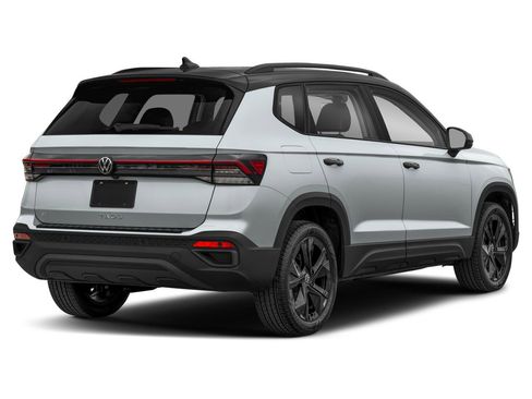 New 2026 Volkswagen Taos SE FWD image 6