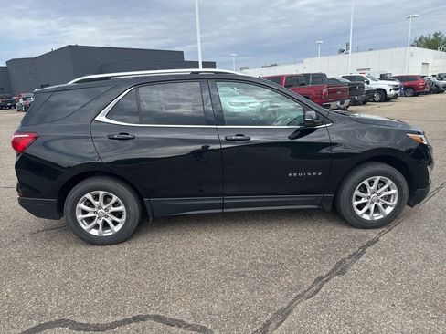 Used 2019 Chevrolet Equinox LT w/ Sun & Navigation Package AWD/4WD image 8