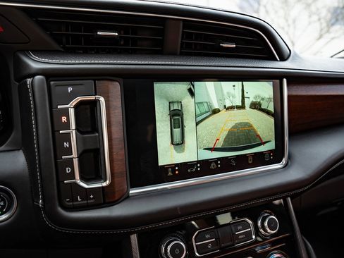 Used 2023 GMC Yukon Denali Ultimate image 41