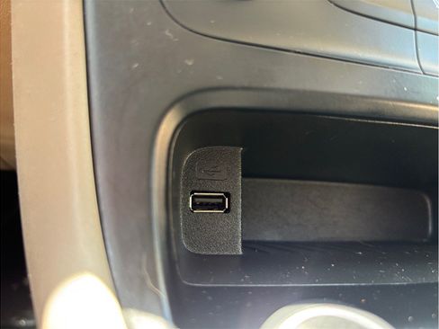 Used 2017 Ford Focus SE FWD image 26