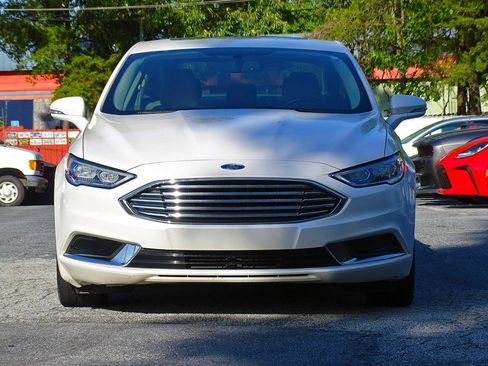Used 2018 Ford Fusion SE w/ Fusion SE Technology Package FWD image 25