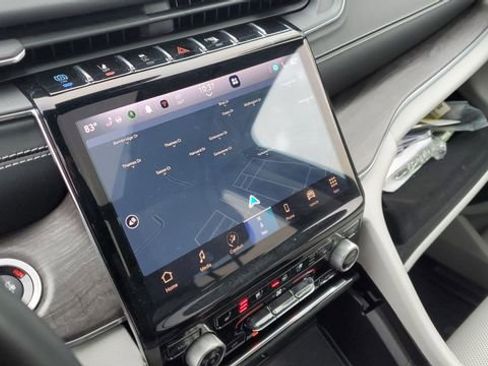 Certified 2022 Jeep Grand Cherokee Overland w/ Advanced Protech Group III image 7