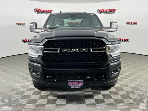 Used 2024 RAM 2500 Big Horn w/ Sport Appearance Package image 4