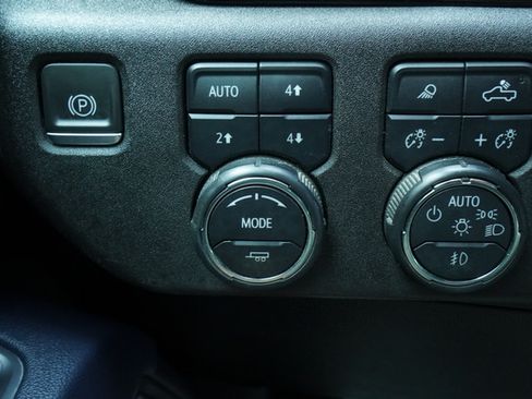 Used 2024 Chevrolet Silverado 3500 High Country AWD/4WD image 16