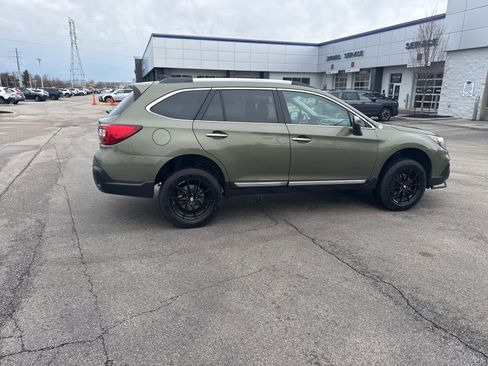 Used 2019 Subaru Outback 2.5i Touring w/ Popular Package #3A image 11