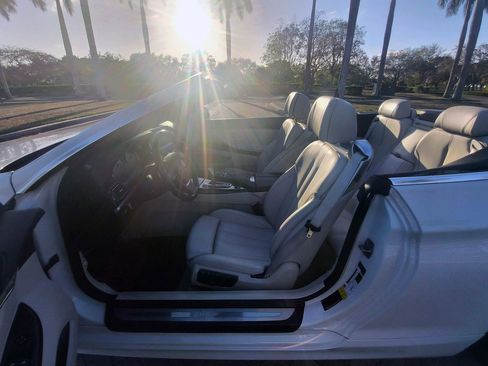 Used 2012 BMW 650i Convertible image 24