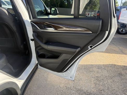 Used 2019 BMW X3 sDrive30i w/ Convenience Package RWD image 16