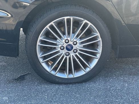 Used 2016 Ford Fusion SE w/ Equipment Group 202A image 11