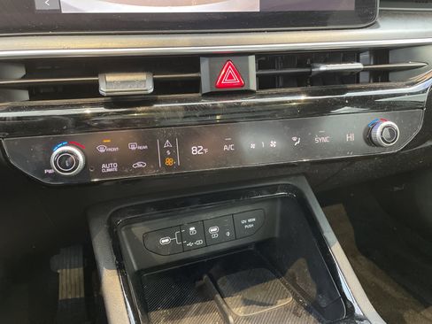 Used 2025 Kia K5 GT-Line w/ GT-Line Premium Package image 31