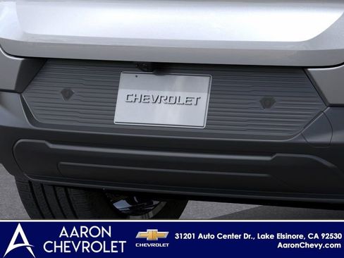 New 2026 Chevrolet Equinox EV LT image 14