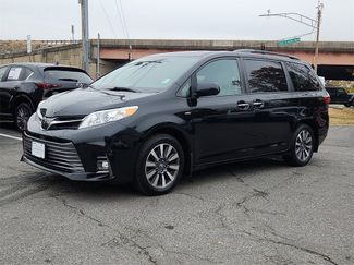Used 2020 Toyota Sienna XLE video 3