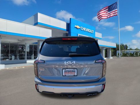 Used 2024 Kia Telluride SX w/ Towing Package image 5