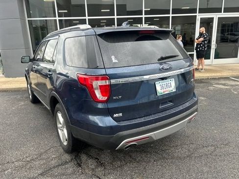 Used 2016 Ford Explorer XLT AWD/4WD image 2