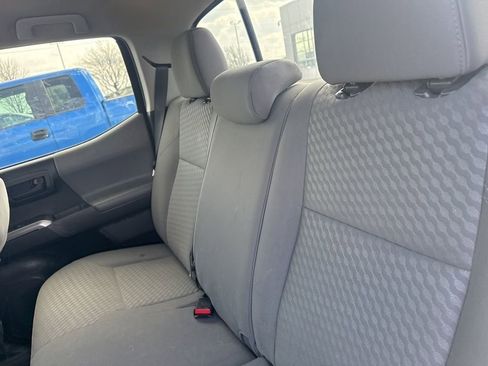 Used 2022 Toyota Tacoma SR5 w/ Technology Package image 17