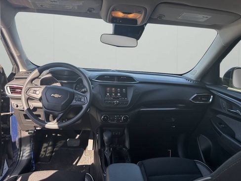Used 2022 Chevrolet TrailBlazer LT w/ Driver Confidence Package FWD image 12