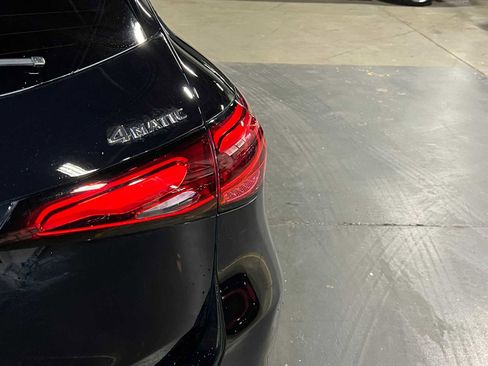 Used 2025 Mercedes-Benz GLC 300 4MATIC image 16