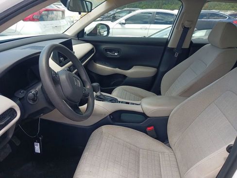 Used 2023 Honda HR-V LX image 3
