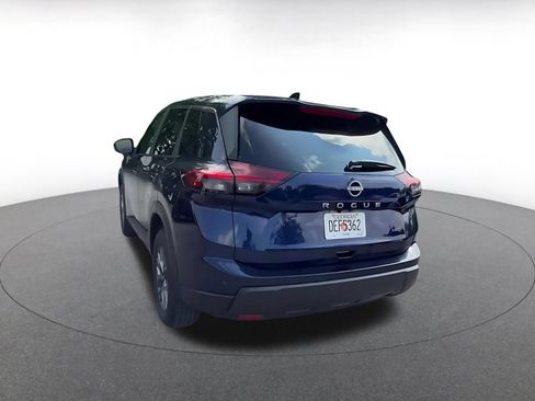Used 2026 Nissan Rogue SV AWD/4WD image 11
