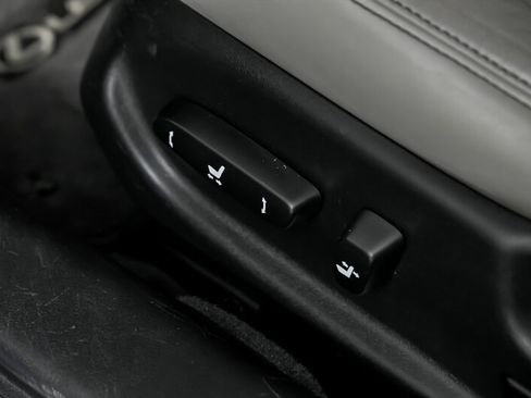 Used 2012 Lexus IS 350C image 26