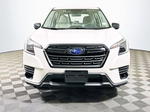 Used 2023 Subaru Forester image 3