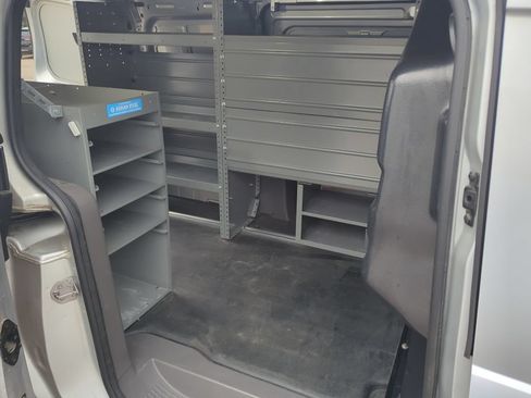 Used 2022 Ford Transit Connect XLT FWD image 8