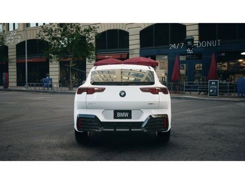 Used 2025 BMW X2 xDrive28i w/ Technology Package image 5