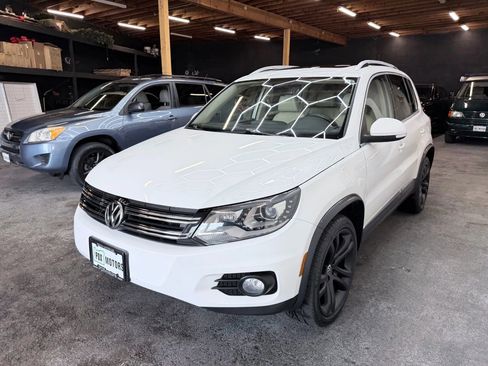 Used 2012 Volkswagen Tiguan SEL image 6