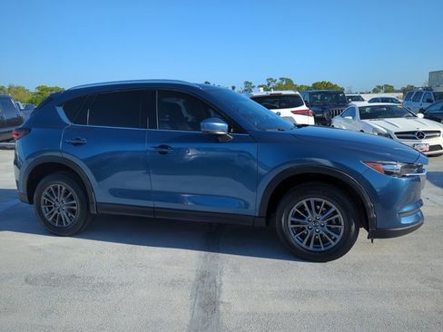 Used 2017 MAZDA CX-5 Touring w/ Preferred Equipment Package FWD image 4
