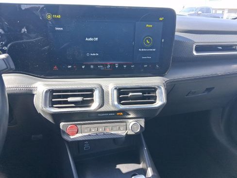 Used 2025 Ford Mustang Premium image 19