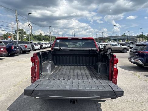 Used 2023 Chevrolet Silverado 1500 LT AWD/4WD image 22