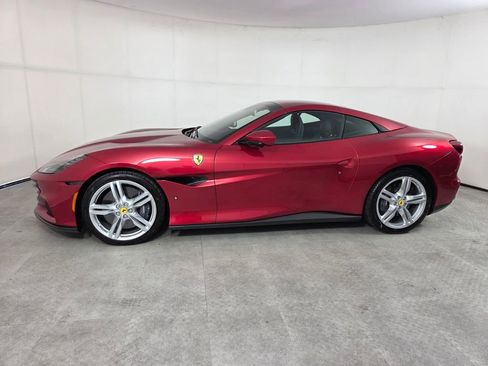 Used 2022 Ferrari Portofino M RWD image 8