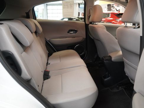 Used 2017 Honda HR-V EX image 30