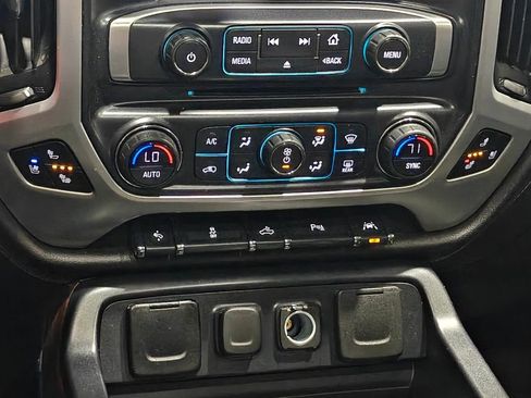 Used 2018 GMC Sierra 1500 SLT image 8