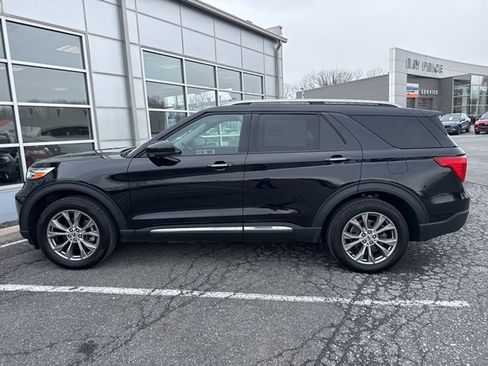 Certified 2022 Ford Explorer Limited image 3