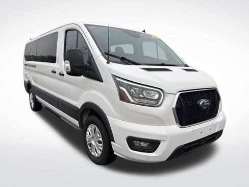 Used 2023 Ford Transit 350 XLT image 3