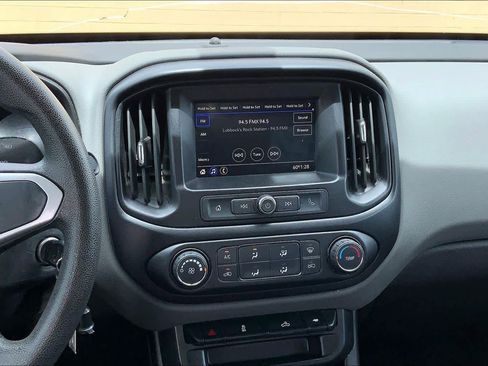 Used 2020 Chevrolet Colorado W/T w/ WT Convenience Package AWD/4WD image 7