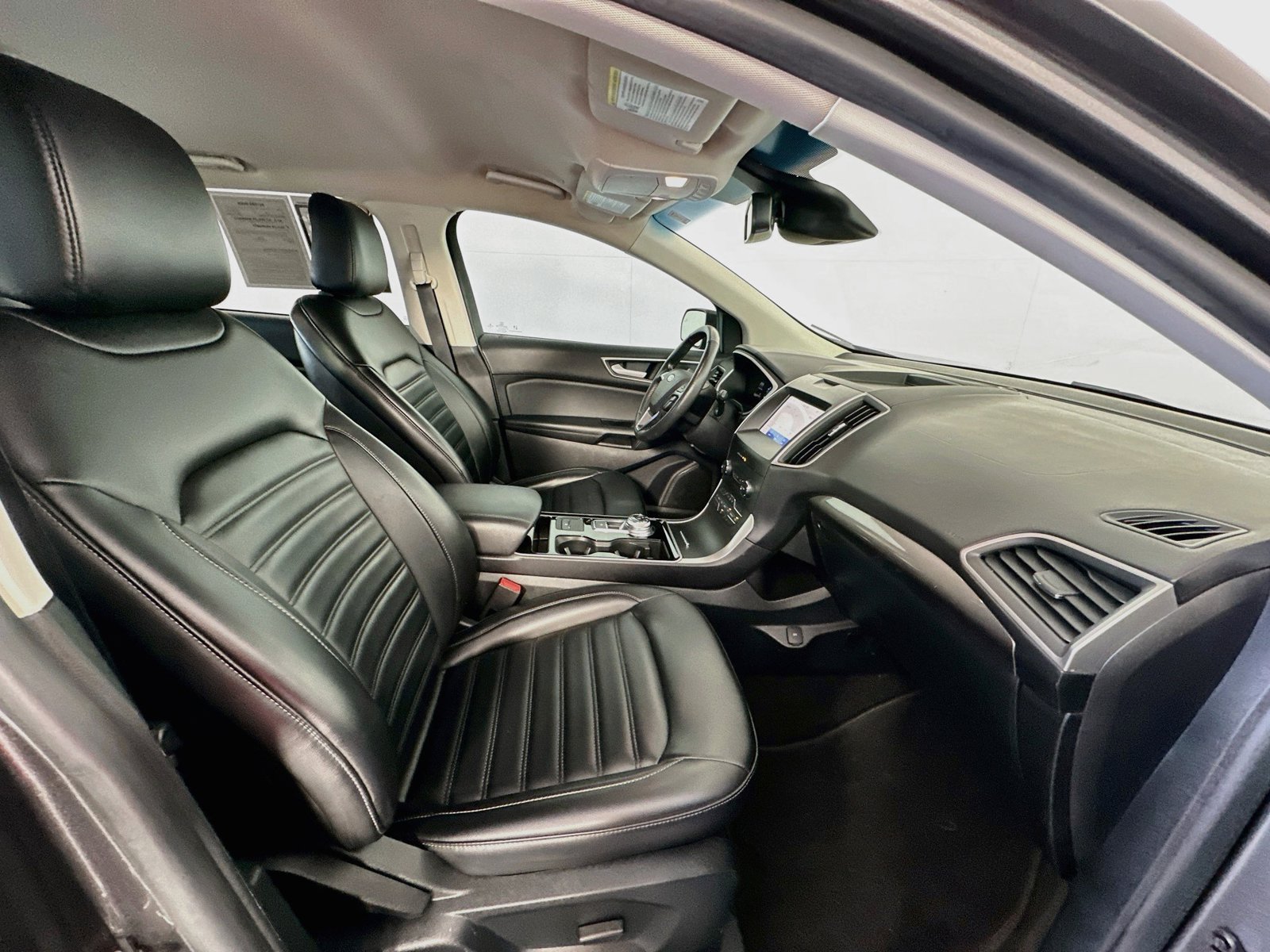 Used 2020 Ford Edge SEL FWD image 26